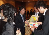 2010卒業生を囲む会-写真2