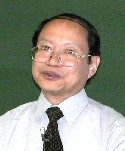 伴 金美 氏