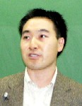 芳野　行気 氏